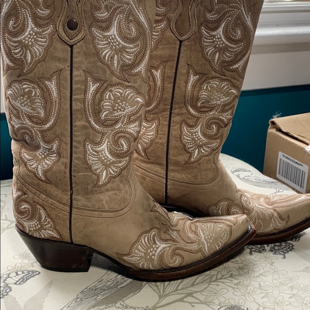 Corral Boots!!!